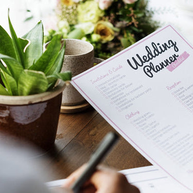 How Many Glasses Do You Need for a Wedding? UK Guide